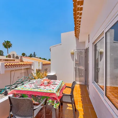 With Garden In Island Village Apartment