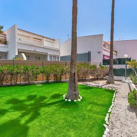 Apartment With Garden In Island Village Costa Adeje (Tenerife)
