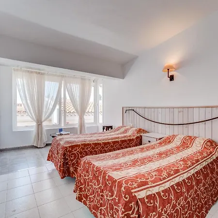 Apartment With Garden In Island Village Costa Adeje (Tenerife)